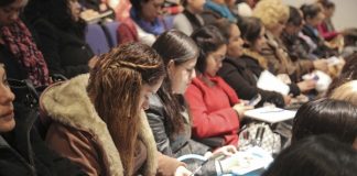 Capacitan a trabajadores sociales para atender situaciones de riesgo en secundarias