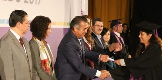 Concluye estudios generación del programa Aula.edu