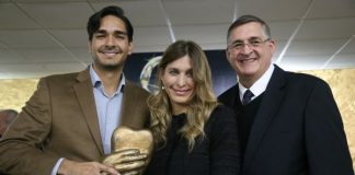 Reconocen con Premio Altruista Siglo XXI a Alcaldesa de Reynosa