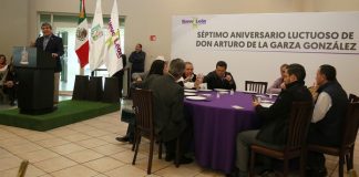 Asiste Manuel González a aniversario de Arturo B. de la Garza González