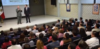 Da Dr. Bosch conferencia en Conalep