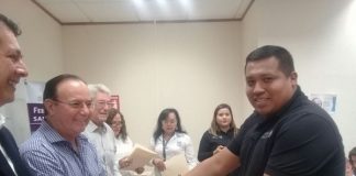Delegado del ISSSTE entrega 3 mil 759 préstamos personales