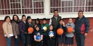 Regidor del PRI dona material para rehabilitar aula en primaria Miguel Hidalgo