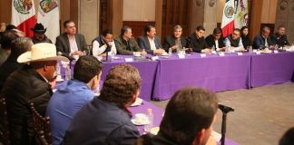 Se reúne Gobernador con alcaldes de NL