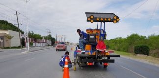 Refuerza Gobierno Municipal seguridad vial en carretera Ribereña.