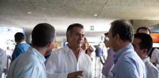 Hay que despertar a México.- Bronco