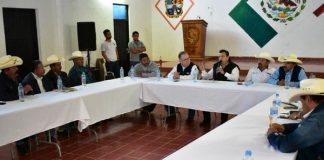 Gobierno del Estado da respuestas a productores del Altiplano