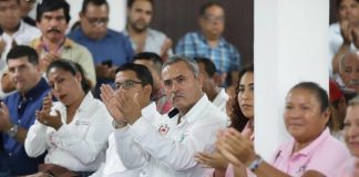 Van transportistas de la CTM con Ismael García Cabeza de Vaca
