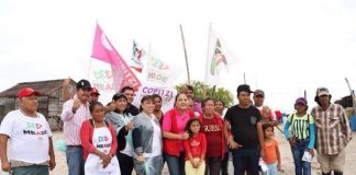 RECORREN BAJO LA LLUVIA COPITZI HERNANDEZ Y LOLIS DE LA GARZA A PUERTO EL MEZQUITAL