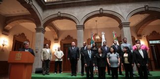 Toman protesta a 12 nuevos Oficiales del Registro Civil