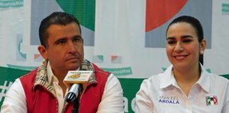 YAHLEEL Y ALEJANDRO “HELADOS PALETA”