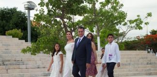 Propone Bronco incrementar ingreso básico de los mexicanos