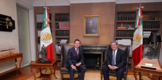 Se reúne Gobernador interino con Presidente en Los Pinos