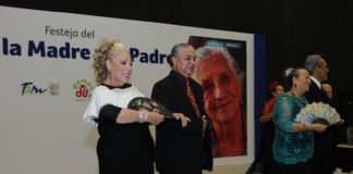 Festejan Día del Padre y Madre, Abuelitos de la Casa Club del Adulto Activo del DIF Tamaulipas