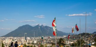 Aumenta llegada de turistas a NL