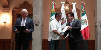 Entrega El Bronco nuevos nombramientos