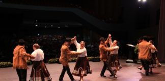 Premian talento artístico de adultos mayores