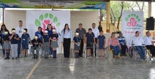 DIF Río Bravo lleva dinámica “Te presto mis zapatos”