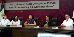 ISSSTE: Encuentran dos úteros a niña de 13 años y con cirugía robótica logran extirpar uno.