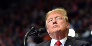 Trump amenaza con cerrar la frontera con México la próxima semana