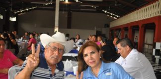 EL EJIDO ALFREDO V. BONFIL, ANTES ” PERIQUITOS” ESTA CON ROXANA GOMEZ.