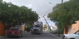 Desprende tráiler poste y deja sin luz a planta potabilizadora