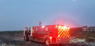 Trabajan Bomberos de Reynosa en combate a incendio de tiradero, “LAS ANACUAS”.
