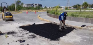 Cuadrillas del Gobierno de Reynosa rehabilitaron 699 baches con más de 950 toneladas de asfalto.