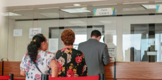 Atienden en vacaciones oficinas y cajas del Predial.