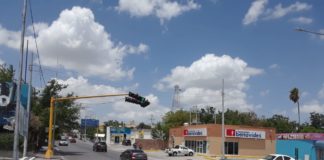 Abre Municipio paso vehicular en calle San Luis Potosí.
