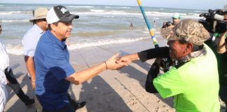 Familias disfrutaron actividades de La Pesca Beach Fest.