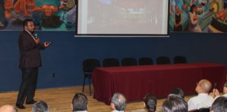 Imparten en la UAT avances de la cirugía robótica.