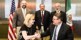 Firman acuerdo la FMVZ-UAT y Agrilife Research-Texas A&M.