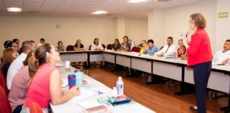Imparten taller sobre prevención y erradicación de la violencia contra la mujer.