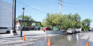 Atiende Bomberos de Reynosa, incendio de bodega de servicios públicos primarios.