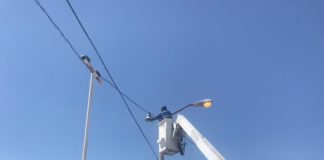 Ilumina Municipio Tamul de Villa Florida sector A.