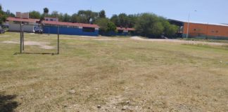 Sanea Municipio escuela pública y área verde.