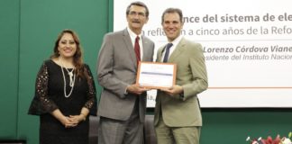 Presidente del INE imparte conferencia en la UAT.