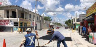 Con 211 toneladas de asfalto Municipio rehabilita calles en 4 días.