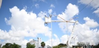 Muy activo el Gobierno Municipal de Río Bravo,en rehabilitación de luminarias.