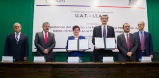 Titular del INAI imparte conferencia en la UAT