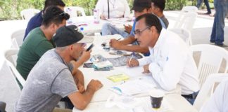 Municipio apoya con Becas y Empleo a carretoneros.