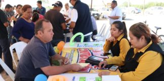 Ofrece Municipio Becas, capacitación y asesoría laboral a carretoneros.