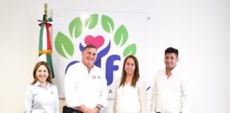 ENTREGA DIF REYNOSA EQUIPO DE AJEDREZ
