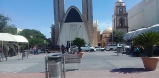 Mantiene Municipio limpieza de calles en el primer cuadro de la ciudad