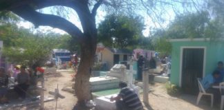 Reciben panteones más de 12 mil personas el día 1ero de noviembre