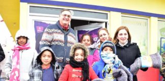 ENTREGA DIF REYNOSA COBIJAS Y ALIMENTO CALIENTE