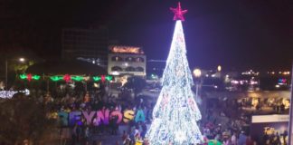 Enciende Maki Ortiz Pino Navideño y pone en marcha Pista de Hielo