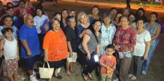 Visita Adriana Lozano a vecinos del Fracc. Los Sauces de Matamoros