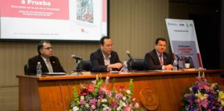 Presenta la UAT libro de Ciro Murayama: “La democracia a prueba”